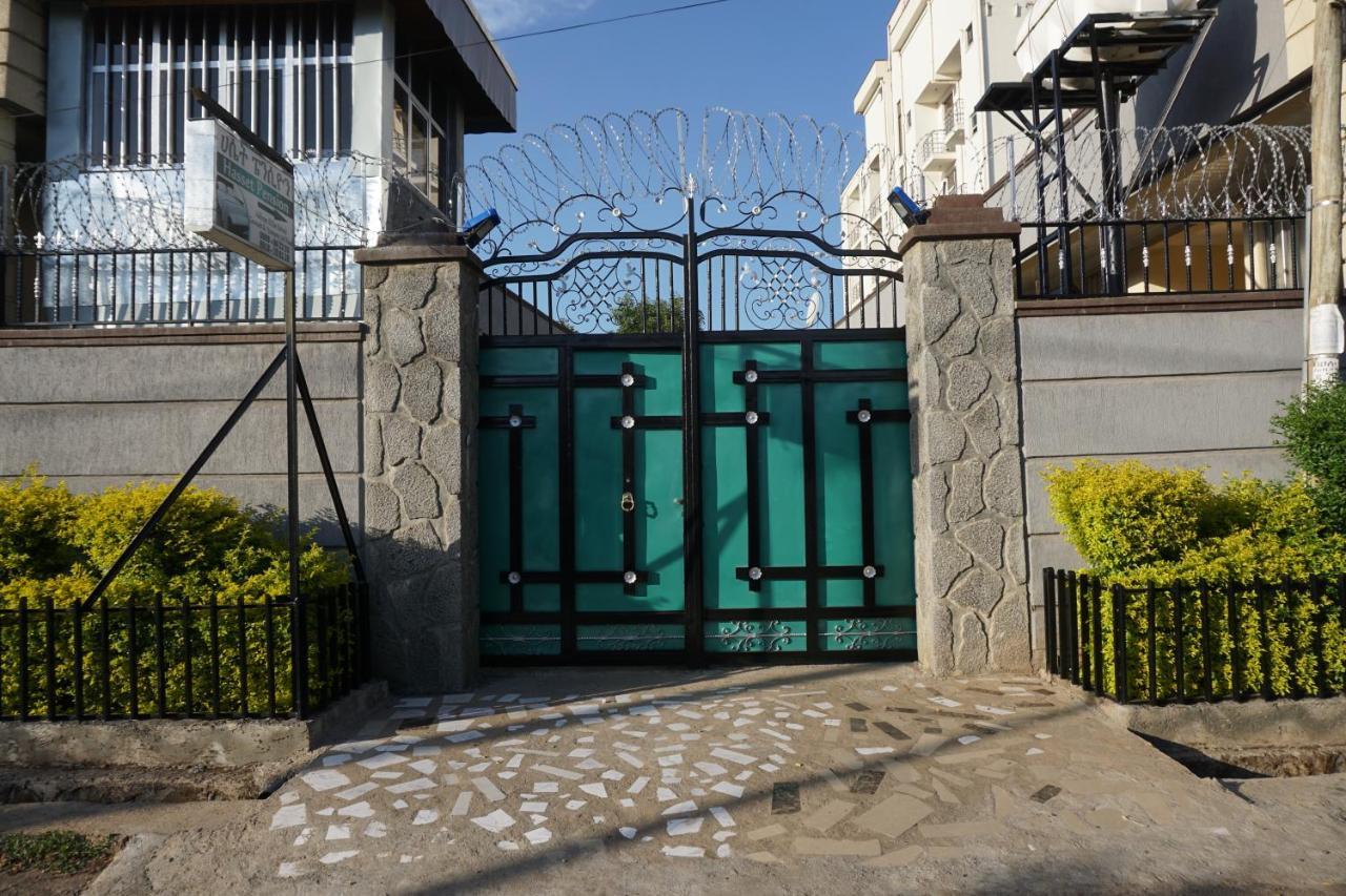 Bahir Dar Backpackers Hostel Exterior photo